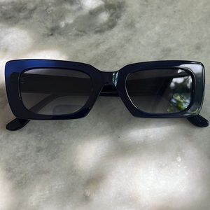 Illesteva Wilson Navy w gradient lense